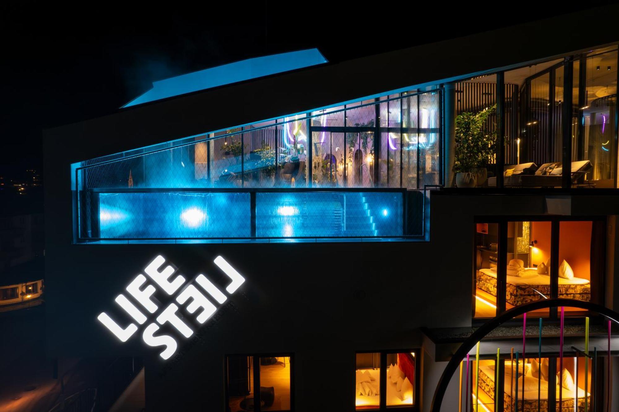 Lifesteil Aparthotel Umhausen Extérieur photo